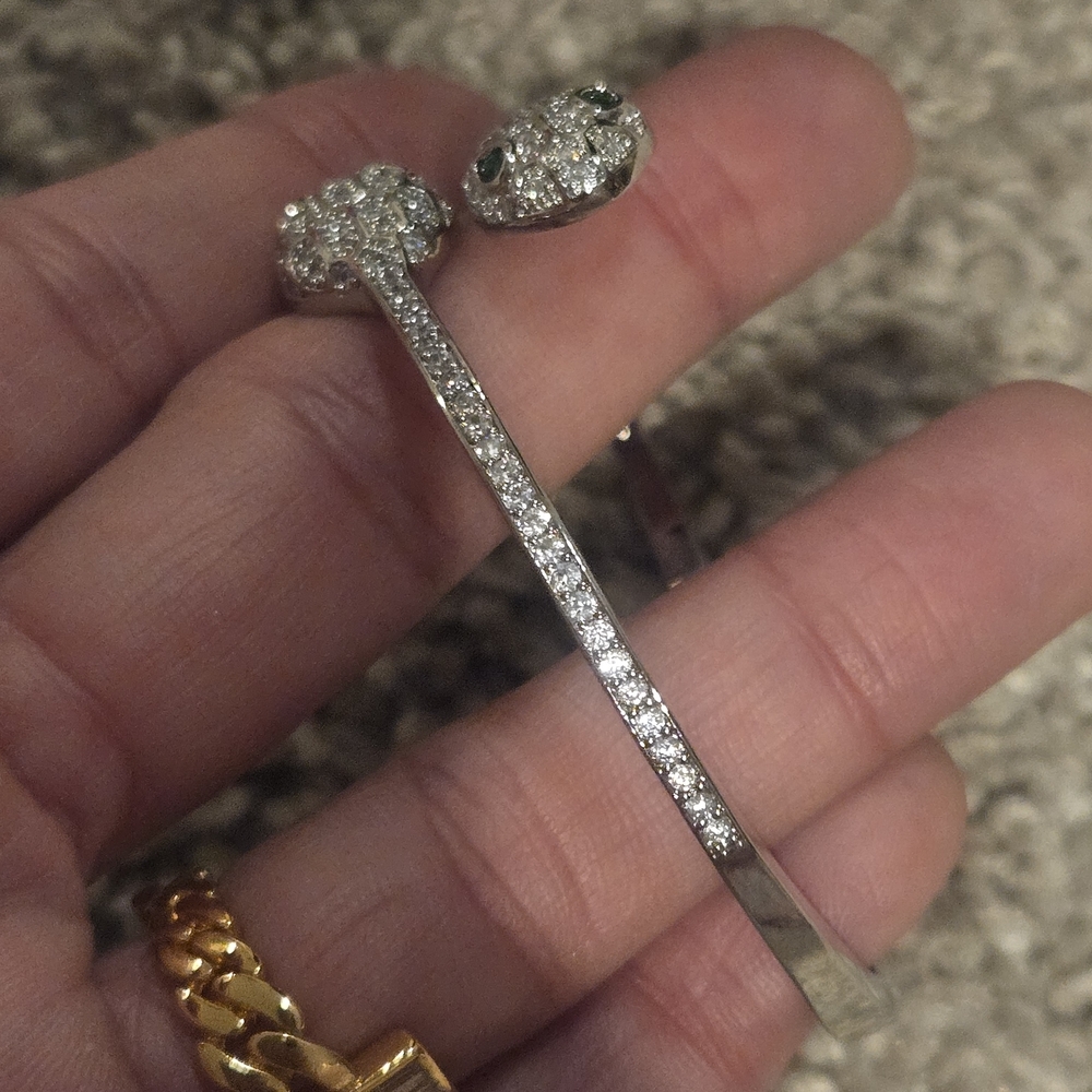 Elegant Silver Snake Bracelet - Picture 10 of 11